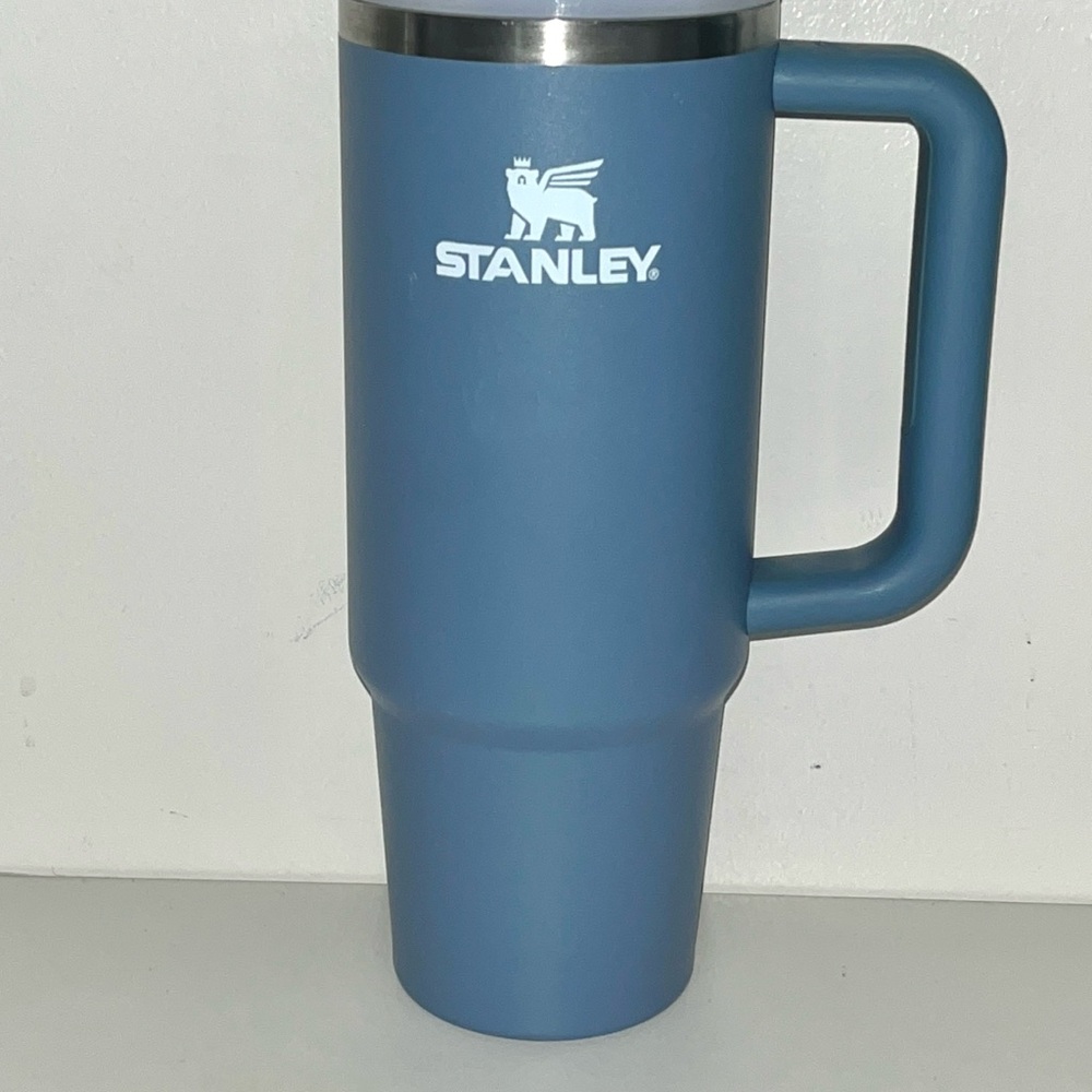 Stanley 30oz Flowstate Indigo Travel Mug with Handle